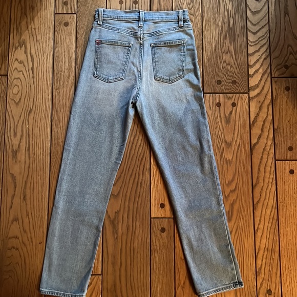 Urban Outfitters BDG High Waisted Girlfriend Jean. Size 25. - Picture 2 of 2